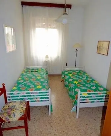 S56 - Sirolo, Quadrilocale In Centro Con Posto Auto דירה *
